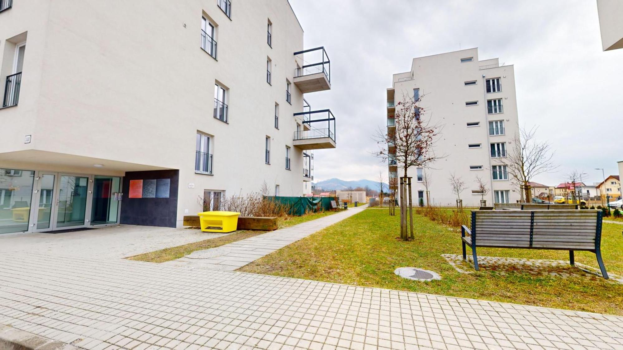 3Unity Apartment Kamence Kiszucaújhely Kültér fotó